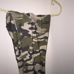 Camo leggings